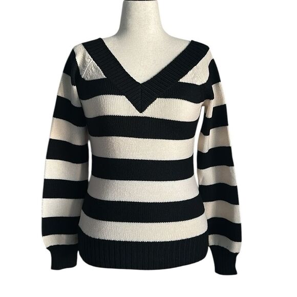 Theory Women’s 100% Wool Black/White Stripe Sweater V Neck Long Sleeve Size M - Picture 1 of 12